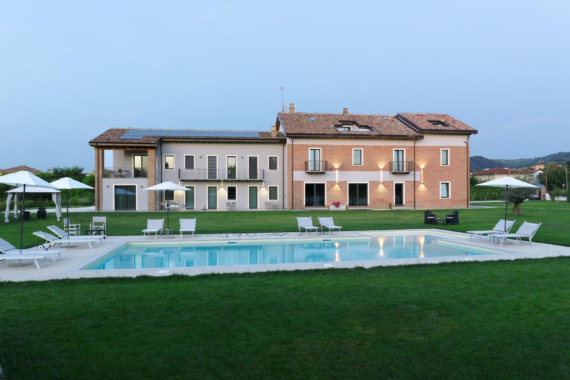Casale Auriga - Oltrepo' Pavese Bed and Breakfast Codevilla Exteriör bild